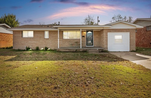 Tulsa House | Charming Midtown Home