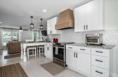 Conover Other | Charming Modern 3-bedroom Farmhouse near Hickory on 1-acre