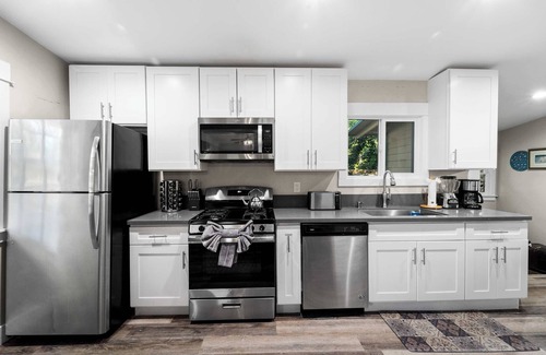 Julian House | Charming Multi-Family Home in Historic Julian, CA - Spacious Layout & Modern Ame