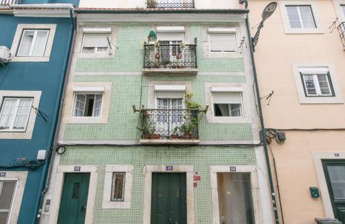 Santa Engracia Apartment | Charming New Apartment in the Heart of Lisbon