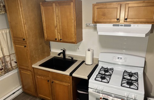 Meriden Apartment | Charming Newly Remodeled 1 Bdr