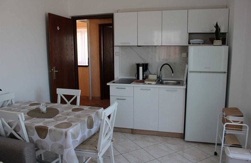 Stinjan Apartment | Charming One-Bedroom Apartment for Two