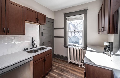 St. Anthony Park Apartment | Charming Parkview Duplex Long Stays by State Fair/UofM/DT