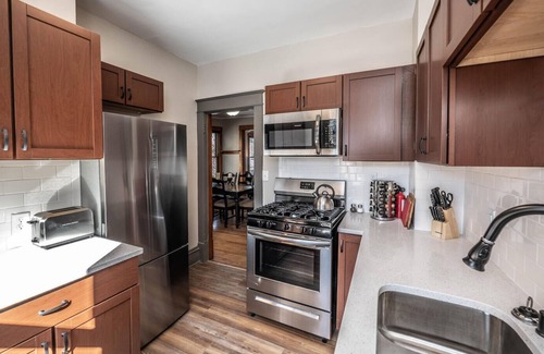 St. Anthony Park Apartment | Charming Parkview Duplex Long Stays by State Fair/UofM/DT