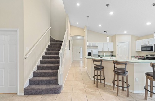 Kissimmee House | Charming Pool 4-bedroom house with Wi-Fi And AC