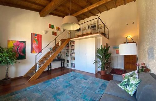 Santo Spirito Apartment | Charming Portion of Property in Oltrarno Area