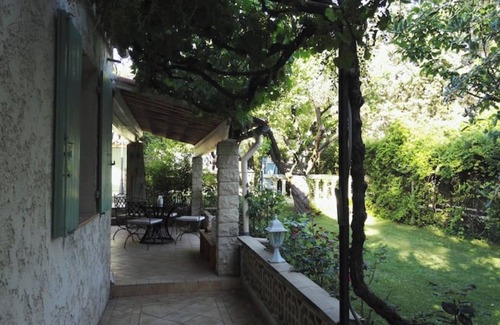 Meyrargues House | CHARMING PROVENCAL HOUSE