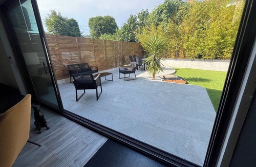 Uchaud Condo | Charming, quiet accommodation