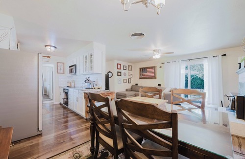 Lodi House | Charming, Quite and Quaint 3-bedroom house with WiFi and AC in Lodi