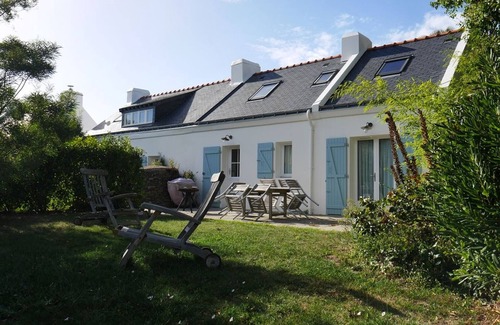 Locmaria House | Charming Renovated House 800m from Beach with Terrace, Wifi, and Quality Decor