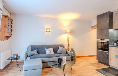 Morzine Apartment | Charming, Renovated Studio-Cabin in Central Morzine, 200m from Ski Slopes