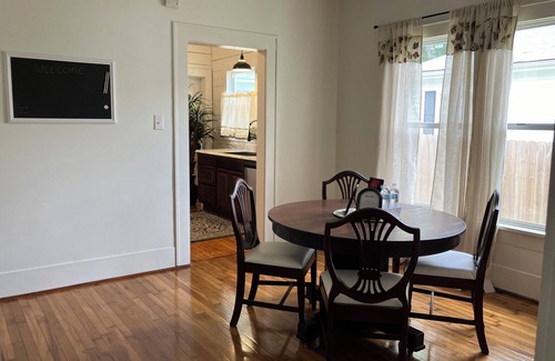 Arkadelphia House | Charming Retreat Next to OBU & Close to HSU.