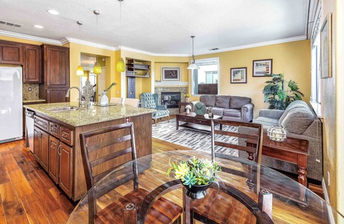 Rancho Cucamonga House | Charming River Oaks Retreat｜1st Floor BR｜Private Backyard｜Family-Friendly #140