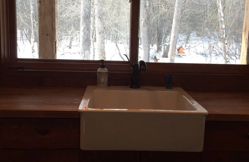 Dunbar Cabin | Charming Riverfront Log Cabin ~ River Paradise!