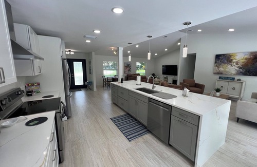 Vero Beach House | Charming Spacious 2 Bedroom 1 Bath in Serene Vero Beach Orchid Island