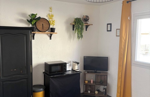 Saint-Nazaire Apartment | Charming studio near the sea