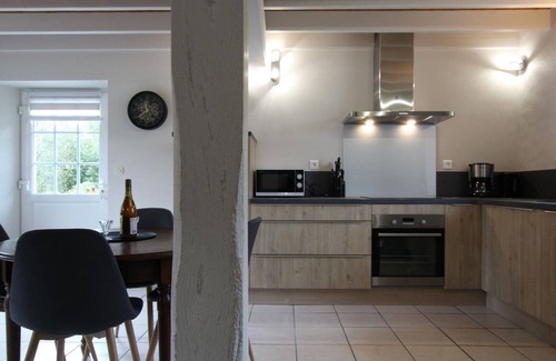 Clitourps Cottage | Charming stone house near Barfleur