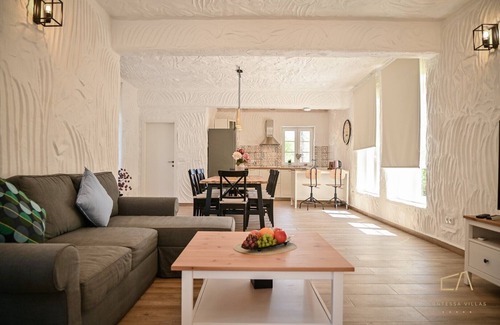 Risika Villa | Charming stone house Villa Pepina