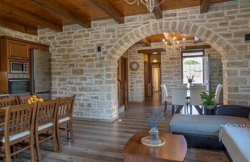 Asteri Villa | Charming Stone Villa, A/C, Private Pool (Children's Section) in Asteri Village - 10mins to Beaches!