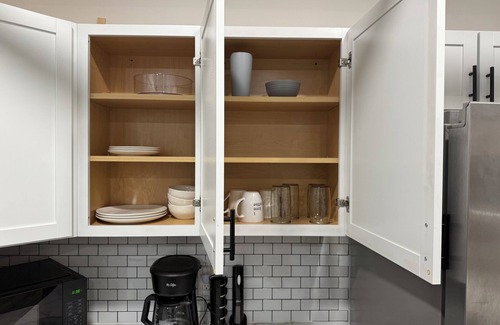 Tremont Apartment | Charming studio apartment in fantastic Cleveland Tremont area