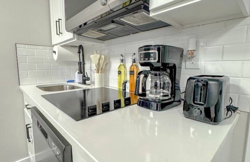 Ironbound District Apartment | Charming studio close to nyc