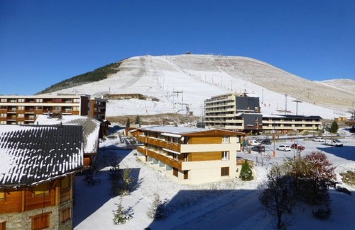 Cognet Apartment | Charming studio for 4 in L'Alpe d'Huez, pets allowed