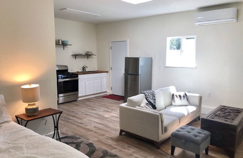 Napa Apartment | Charming Studio in Great Location in Charming Napa, Close to Downtown.