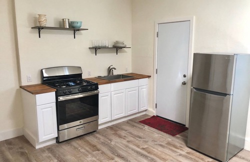 Napa Apartment | Charming Studio in Great Location in Charming Napa, Close to Downtown.