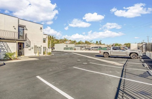 Vista Apartment | Charming Studio | Near Legoland & Carlsbad Beach