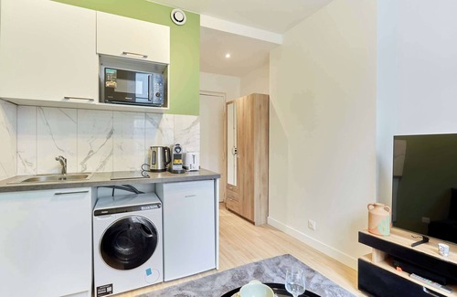 Croulebarbe Apartment | Charming Studio Panthéon - Jardin des Plantes