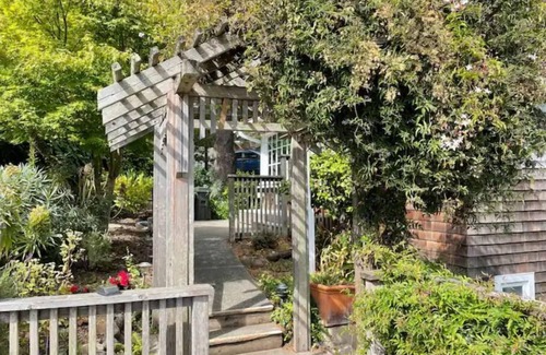 Sausalito House | Charming Sunny Sausalito Home With Water Viewsn