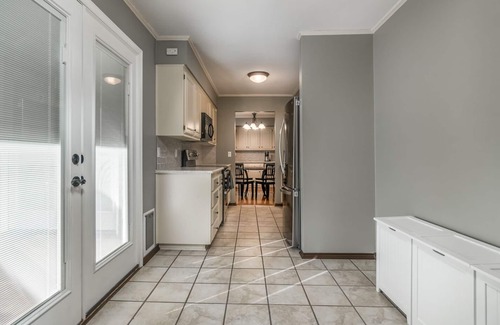 Amarillo House | Charming Townhome - Suite 1 - Travel Nurse Ready