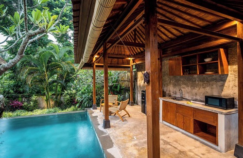 Sambahan Villa | Charming Tropical Villa for Couple and Honeymooner