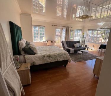 Centurion Apartment | Charming Urban Retreat