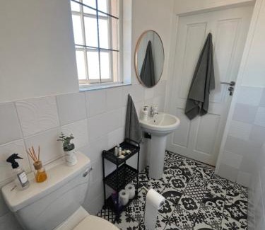 Centurion Apartment | Charming Urban Retreat