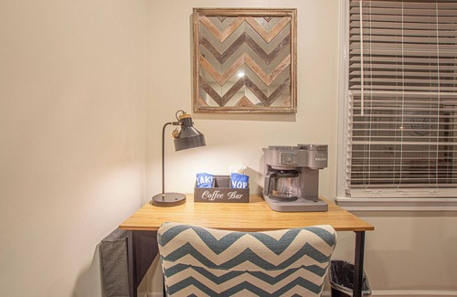 Sherrills Ford Cottage | Charming Lake Front Home - Pet Friendly