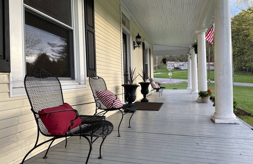 Copper Hill House | Charming Victorian Home Close to The Blue Ridge Parkway - Mile Marker 146