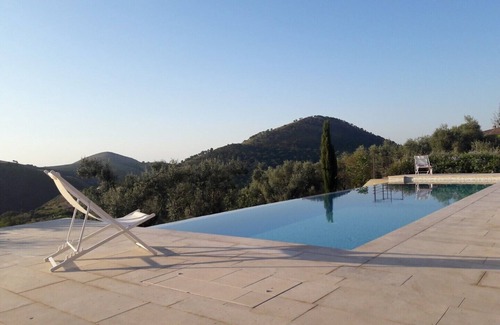 Itri Villa | Charming villa pool near sea to couple with stay in Italy