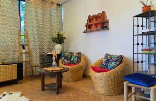 Issen Villa | Charming Villa with Private Pool, BBQ