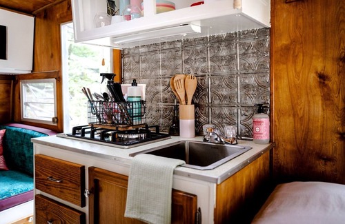 Franklin House | Charming Vintage Caravan Rental in Franklin, North Carolina for Mountain Glamping Escape