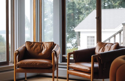 Harpswell Center House | Charming waterfront 9-bedroom historic estate in Harpswell