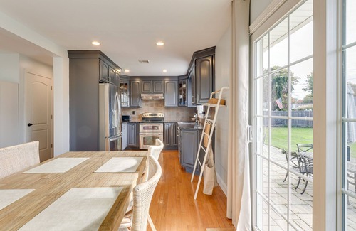 West Haven House | Charming West Haven Home - Walk to Beach!