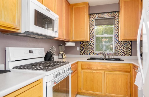 Santa Rosa House | Charming Wine Country Home w/Hot Tub near Downtown