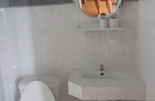 Haad Rin Hotel | Charung Bungalows