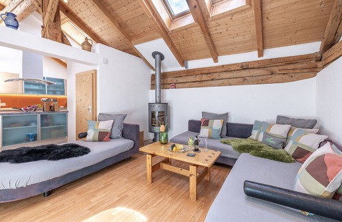 Engadin Scoul Ski Chalet | Chasa Mayer: Central 5 ½-room flat in the historic village centre of Scuol Sura