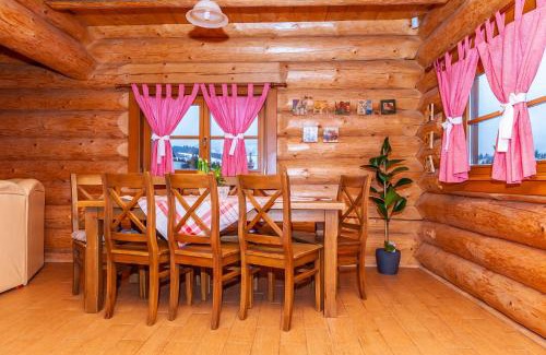 Bobrovnik Ski Chalet | Chata Alexandra