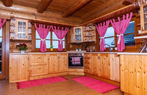 Bobrovnik Ski Chalet | Chata Alexandra