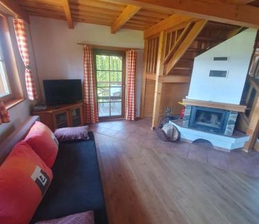 Liptovsky Trnovec Ski Chalet | CHATA JASNA 2km od TATRALANDIE