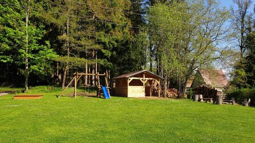 Horni Plana Cabin | Chata Nela