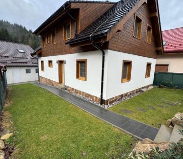 Terchova Ski Chalet | Chata pod Mníchom